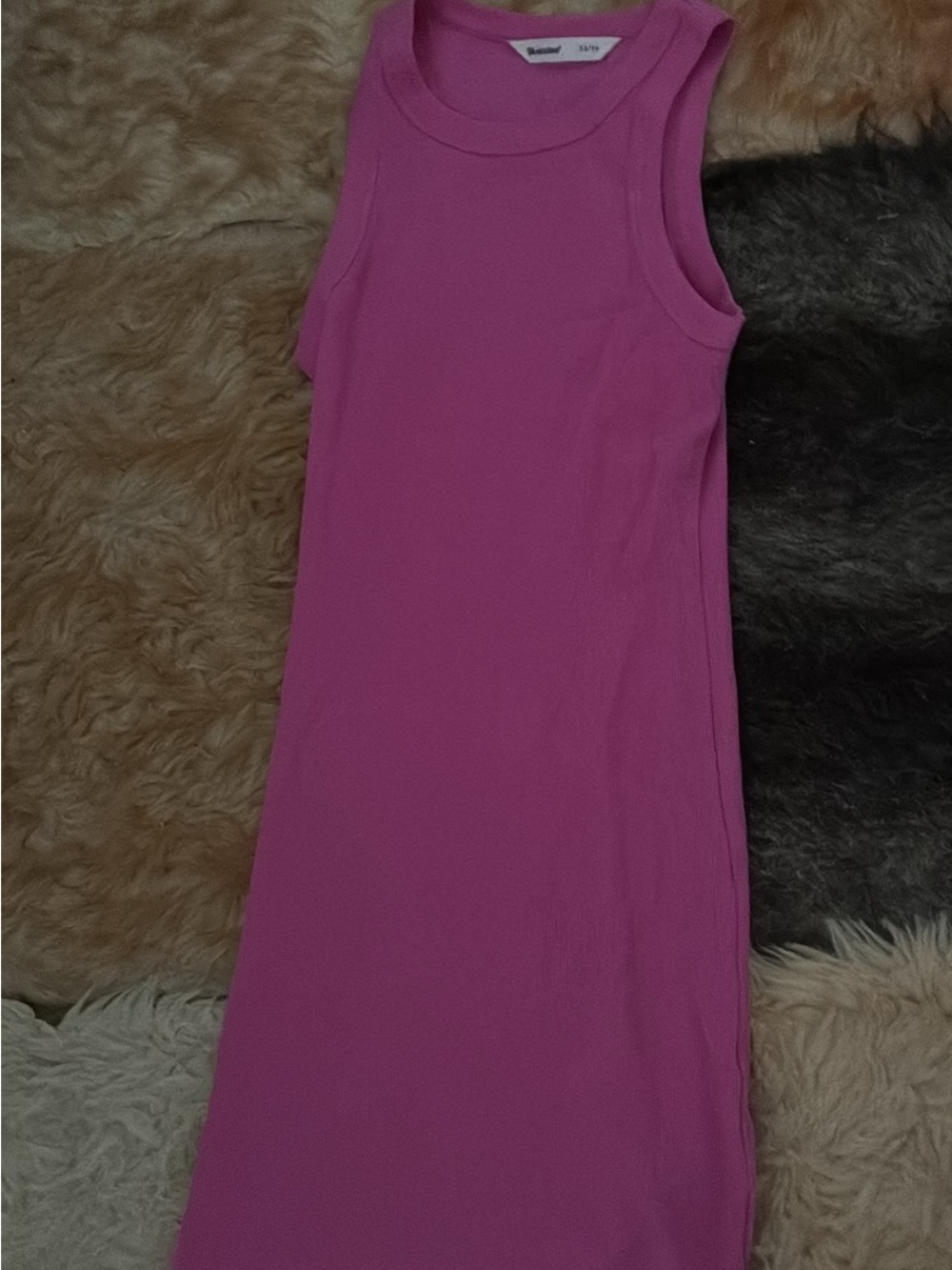Sleeveless Fuchsia Midi Dress - Casual Ribbed Design